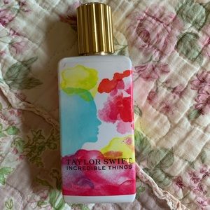 taylor swift incredible things perfume